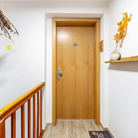 Pappelhof Apartman *