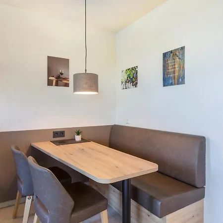 Pappelhof Apartmán *